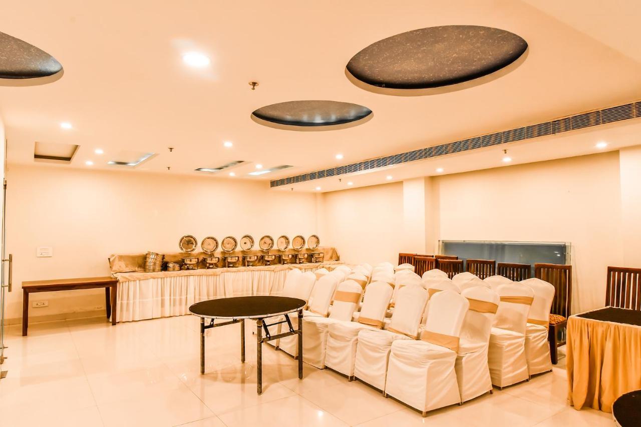 Fabhotel Prime The New Heaven 뉴델리 외부 사진