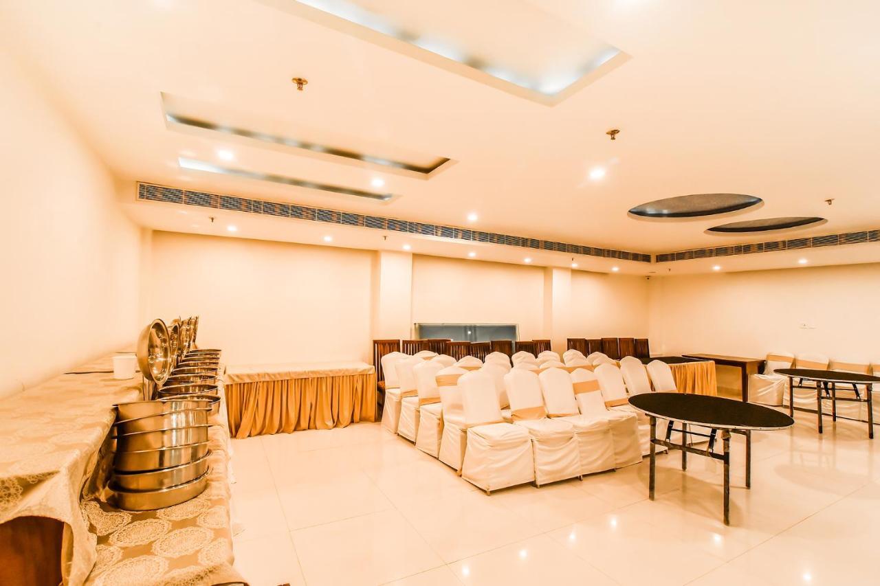 Fabhotel Prime The New Heaven 뉴델리 외부 사진